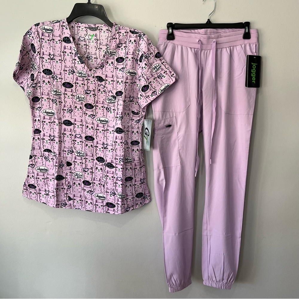 GT Scrubs 3 Pocket Llama Scrub Top And Jogger Pants Small Lavender Purple Nurse